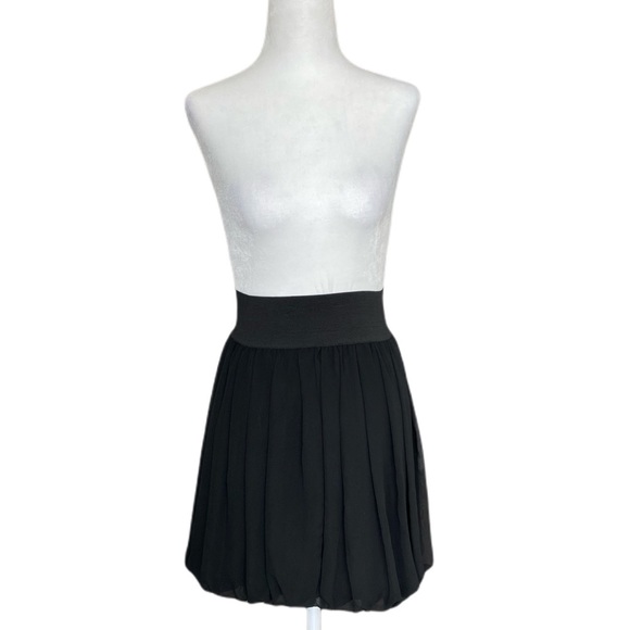 Aqua Bloomingdale's Black Pleated Mini Skirt Thick Band High Waist Size Small - Picture 3 of 13